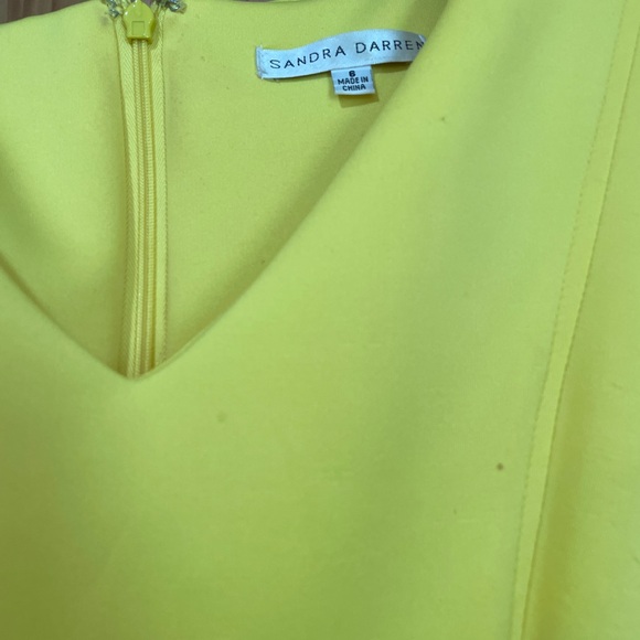 Sandra Darren Yellow Size 6 Dress - Picture 2 of 3